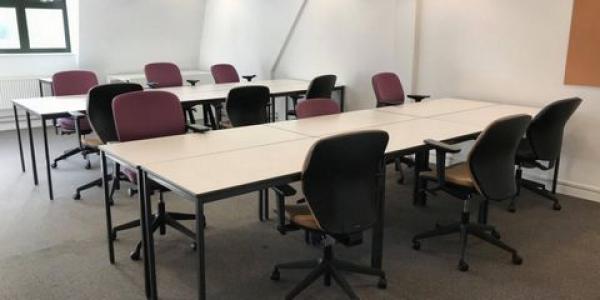 Location Local commercial LONDON EC2A 