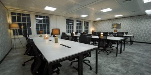 Location Local commercial LONDON W1K 3