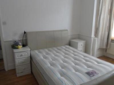 Location Appartement MITCHAM CR4 1