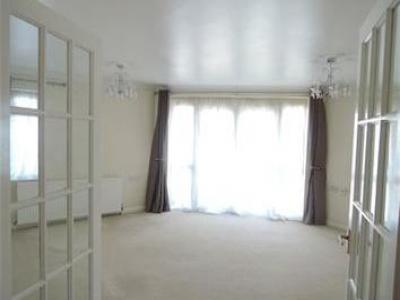 Location Appartement STAINES TW18 