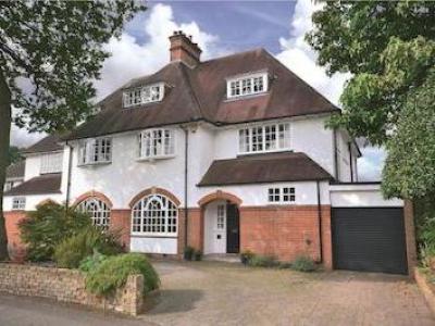 Location Maison WALTON-ON-THAMES KT12 