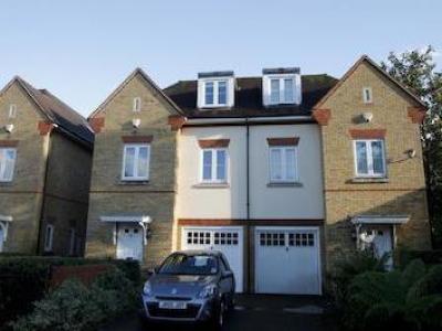 Location Maison WALTON-ON-THAMES KT12 