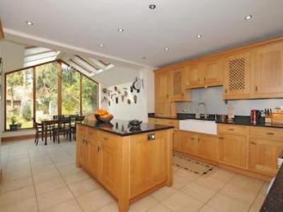 Location Maison WALTON-ON-THAMES KT12 