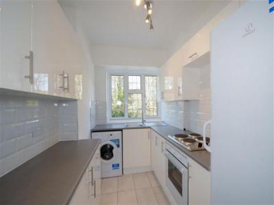 Annonce Location Appartement Virginia-water