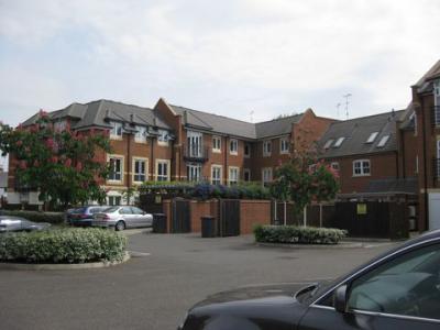 Annonce Location Appartement Egham