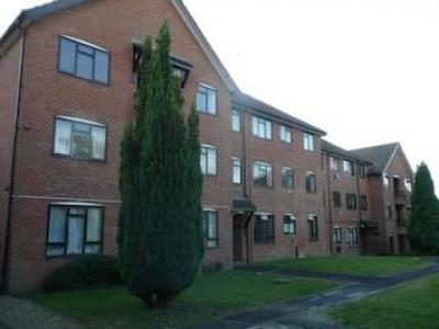 Annonce Location Appartement Farnborough