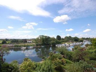 Louer Maison Sunbury-on-thames rgion TWICKENHAM