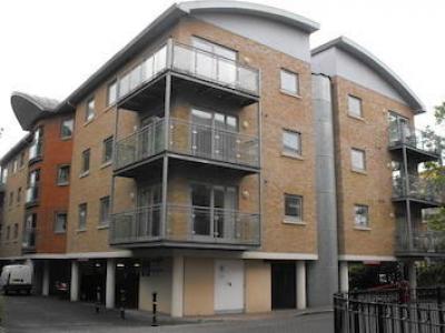 Annonce Location Appartement Walton-on-thames