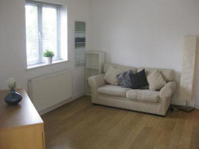 Annonce Location Appartement Egham