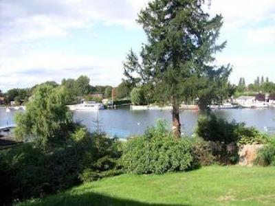 Annonce Location Appartement Walton-on-thames