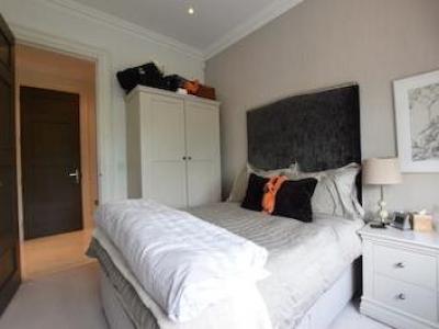 Louer Appartement Esher