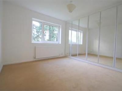 Louer Appartement Staines