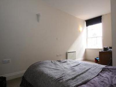 Louer Appartement Stroud