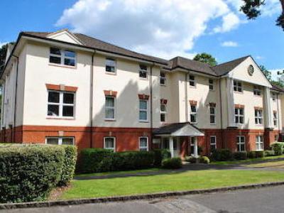 Annonce Location Appartement Farnborough