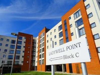 Annonce Location Appartement Salford