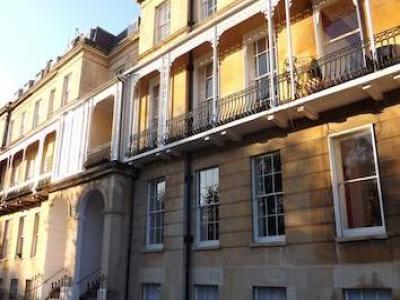 Annonce Location Appartement Cheltenham