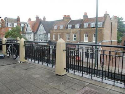 Annonce Location Appartement Teddington