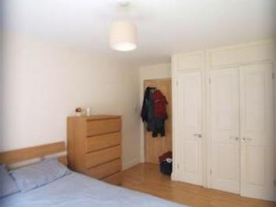 Louer Appartement Staines