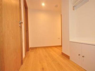 Louer Appartement Staines