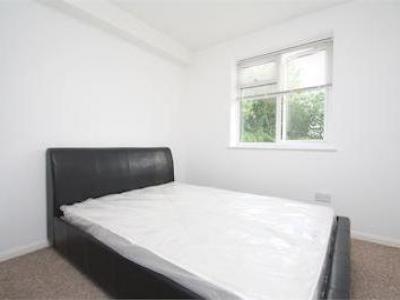 Louer Appartement Staines