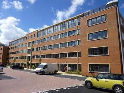 Annonce Location Appartement Farnborough