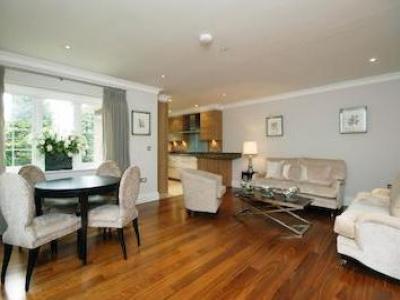 Louer Appartement Esher