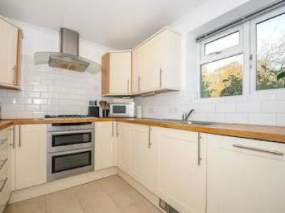 Annonce Location Appartement Virginia-water