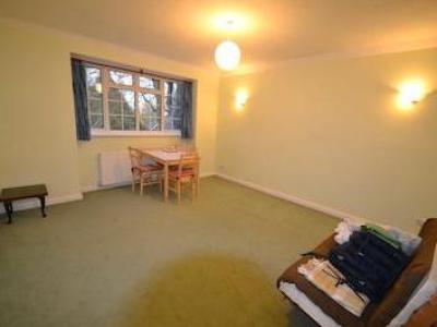 Louer Appartement Epsom