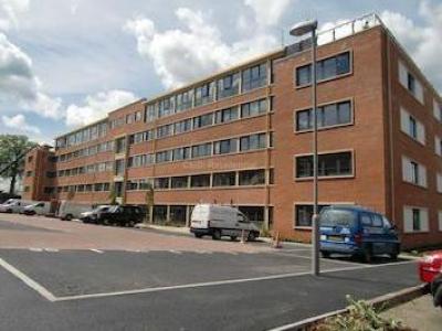 Annonce Location Appartement Farnborough