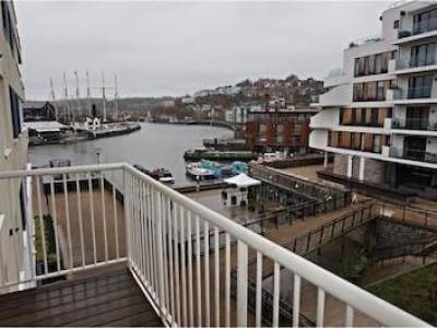 Annonce Location Appartement Bristol