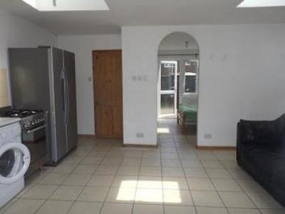 Annonce Location Maison Feltham