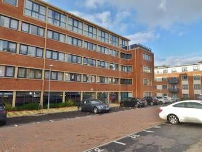 Annonce Location Appartement Farnborough