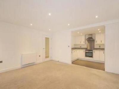 Louer Appartement Staines