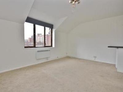 Louer Appartement Staines