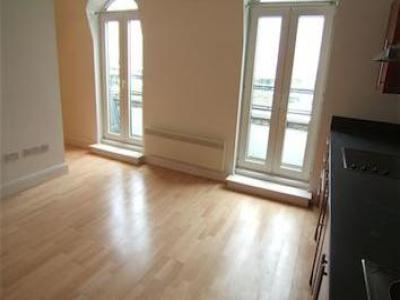 Louer Appartement Staines