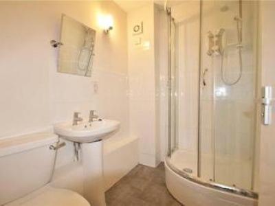 Louer Appartement Staines