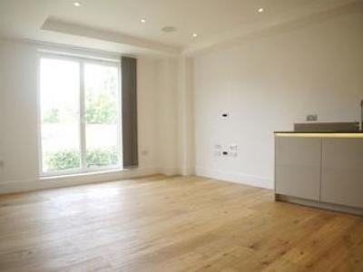 Louer Appartement Potters-bar rgion ENFIELD