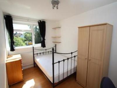 Annonce Location Appartement Surbiton