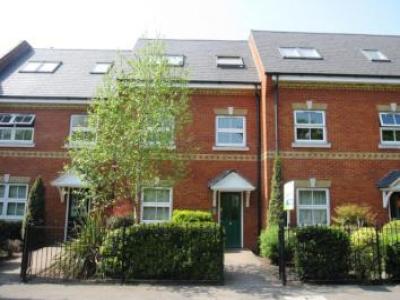 Annonce Location Appartement Egham