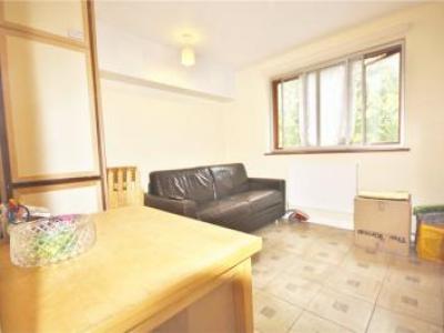 Louer Appartement Staines