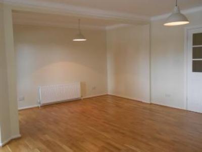 Louer Appartement Staines