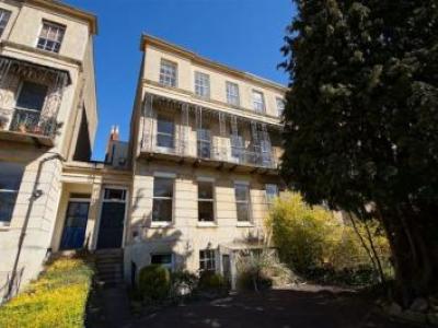 Annonce Location Appartement Cheltenham