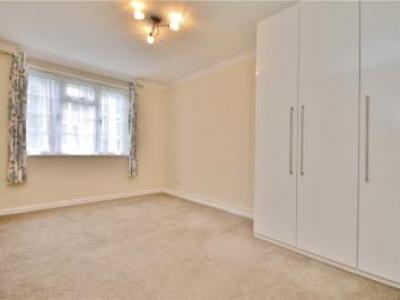 Louer Appartement Staines