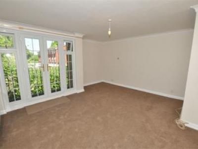 Louer Appartement Staines