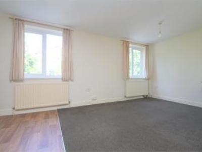 Louer Appartement Staines