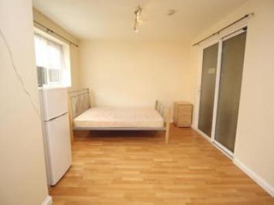 Louer Appartement Staines