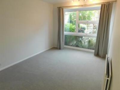 Louer Appartement Surbiton 1979 euros