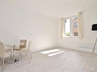 Annonce Location Appartement Staines