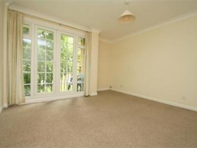 Louer Appartement Staines