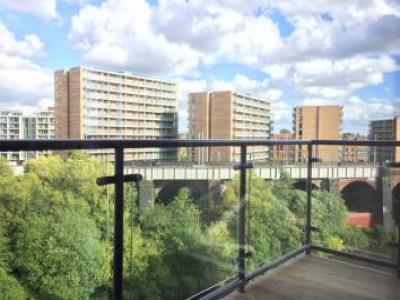 Annonce Location Appartement Salford